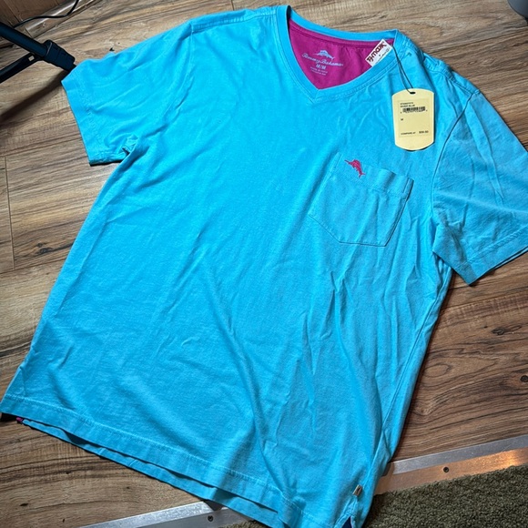 Tommy Bahama Other - Tommy bahama t shirt mens size M